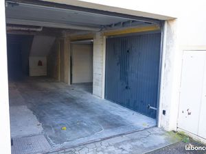 Loue grand Garage 22 m2 résidence sécurisée au Redon 13009 Marseille