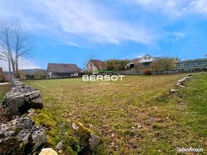 Terrain 825 m² Le Belieu