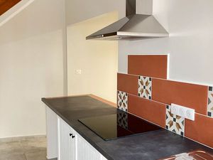 Charmant T2 dans impasse privée avec jardin