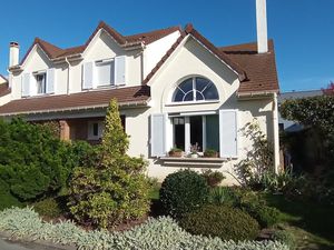 ? Nouvelle annonce – Baisse de prix Maison familiale à Voisins le bx (la Bretonnière) 687 