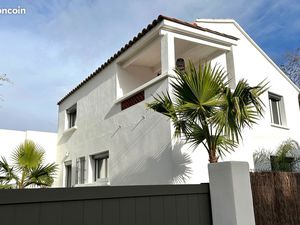 MAISON DE VILLE T4 +BUREAU Champs de mars