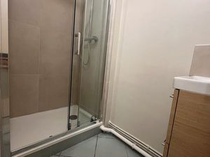 28m2  proche tram fac  neuf