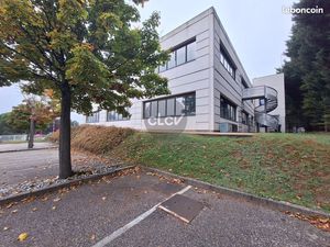 Bureaux 1800 m² Limonest