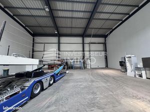 Local industriel 600 m²