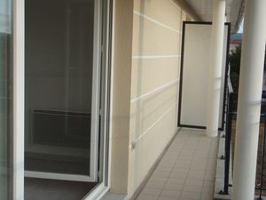 LOCATION appartement T2  44 m2  à 1 kilomètre de la douane de PERLY