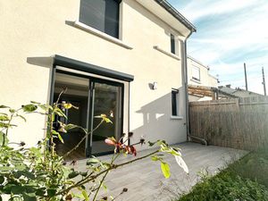 Maison entièrement rénovée avec jardin