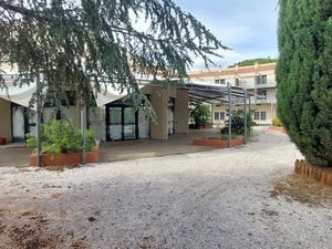 Local 600 m² Alénya