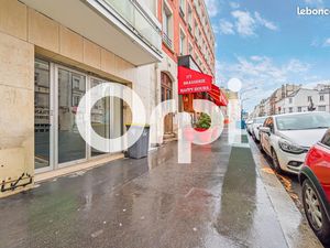 Local commercial 380 m²