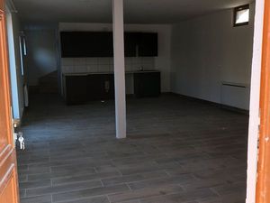 Location maison T5 Lapalisse - 790 CC