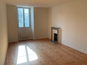 T2 refait à neuf  appartement atypique dans l'ancien/ quartier decré