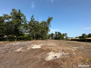 Terrain 850 m² Martillac
