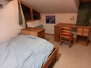Chambre en comble à louer