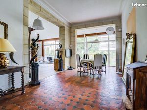 Maison 7 pièces 211 m²