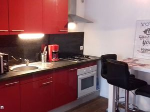 F2 Meublé  centre ville  prox. Cathédrale