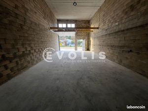 Local d'activité 110 m²