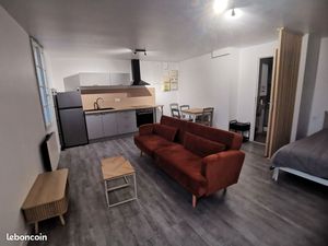 Studio meublé 29m2 quartier de l'Houmeau