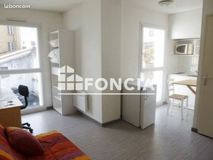 Studio 1 pièce 17 m²