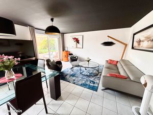 Appartement 4 pièces 92 m2 de standing avec garage