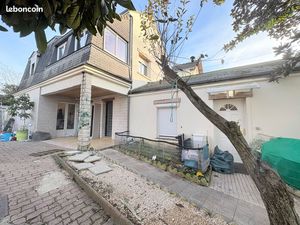 Maison 8 pièces 190 m²