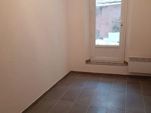 Faux F3 avec cour interieure