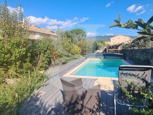 Maison de village 6 pièces 220 m²