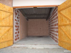 Garage moto ou box de rangement Varilhes