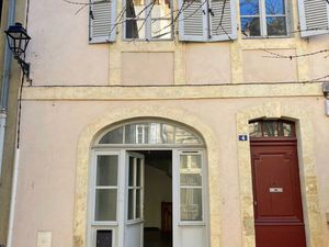 Appartement T2 en souplex avec jardin dans le centre historique
