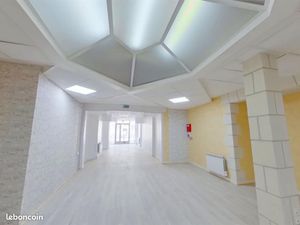 Local commercial ou bureaux 125m² en hyper-centre de Châtellerault