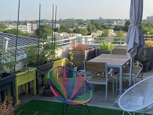 TALENCE  MAGNIFIQUE T3 de 68 5 m2 EN ROOFTOP (terrasse 58 m2) AVEC VUE IMPRENABLE