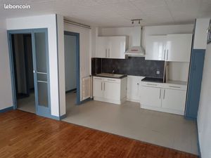 Grand F2 centre bourg Royat