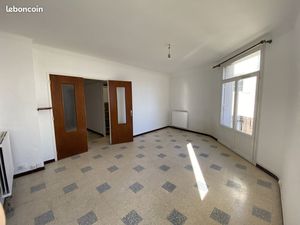 A louer F3 67 m² Toulon