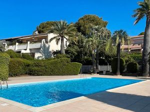 Appartement / Studio - vue mer / piscine / parking