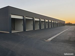 ? Box de stockage sécurisé – 29 m² (jusqu'à 60 m²) – Zone Batipolis  Aiffres / Niort