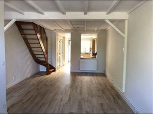 Maison à louer dans le centre de Fleubaix