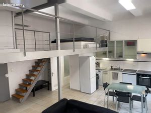 LOFT 52M2 Mairie Aix meublé idéal étudiants ou stagiaires