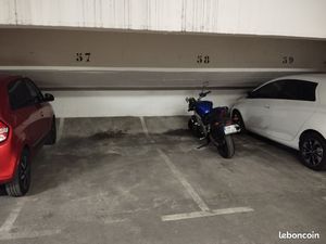 Parking moto/scooter
