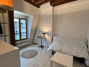 75017 Batignolles STUDIO 21m2 Meublé Clair Charme Standing Sécurisé Douche et Cuisine sépa