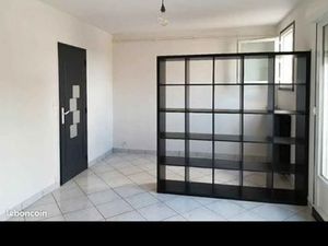 Studio disponible fin décembre