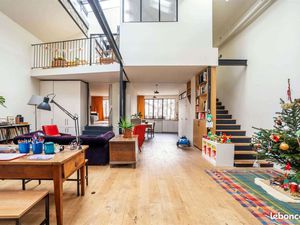 Loft/atelier/surface 4 pièces 145 m²