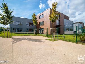 Bureaux 70 m² BELLOY-EN-FRANCE