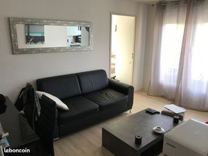 Location Appartement T2 Résidence arborée piscine rue Arcs St Cyprien