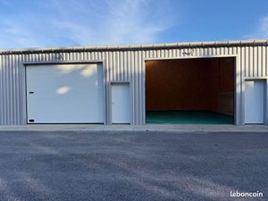 A louer Box de stockage de 53 m² avec électricité