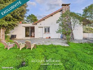 Maison 9 pièces 230 m²