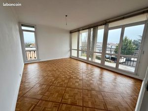 A vendre - Très bel appartement T3 - 64m2- Balcon  Cave et Garage inclus