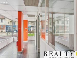 Local commercial 70 m²