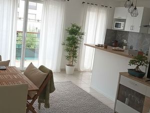 Appartement lumineux 3pièces proche RER MOULIN GALANT+ balcon + parking