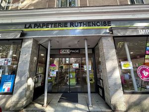 Local commercial 330 m² RODEZ