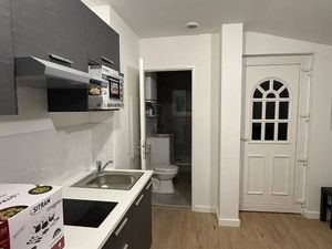 Studio neuf à louer