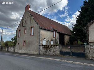 Maison 131m2 + dépendances + terrains Crevant 36140 150 000