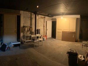 Cave/local hypercentre isolée